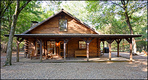 evergreen cabin in beavers bend